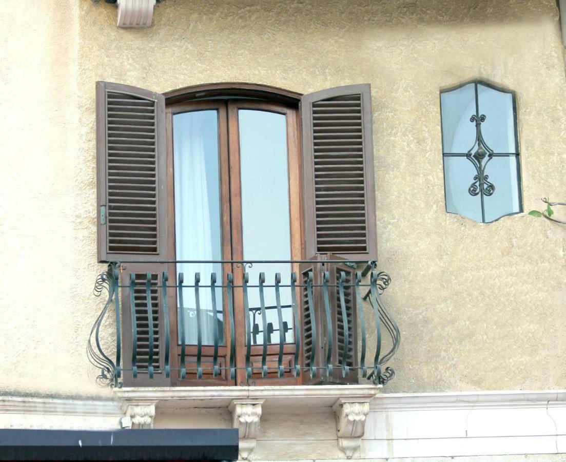 Villa Casa Lungomare Giardini-Naxos Exterior foto